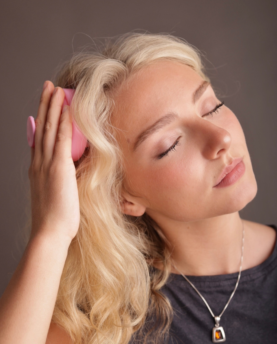 Stimulating Scalp Massager